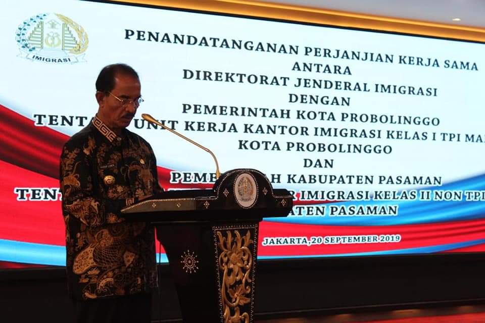 Mengurus Passport, Masyarakat Pasaman Cukup Datangi Kantor UKK di Lubuk Sikaping