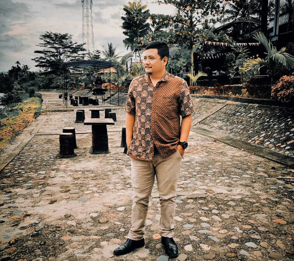 Payung Hitam Sang Raja  (eps.2)