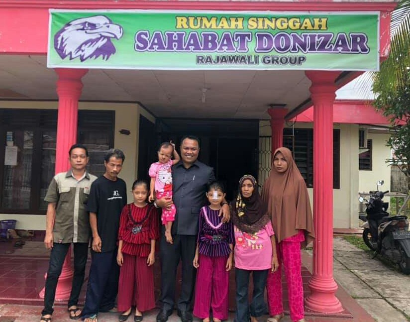Donizar Sangat Peduli Kepada Penderita Bibir Sumbing di Pasaman