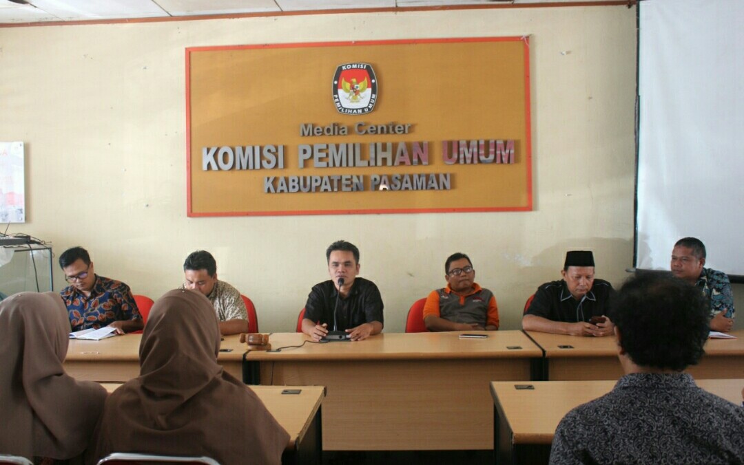 Awal Tahun 2020, KPU Pasaman Gelar Rapat Internal