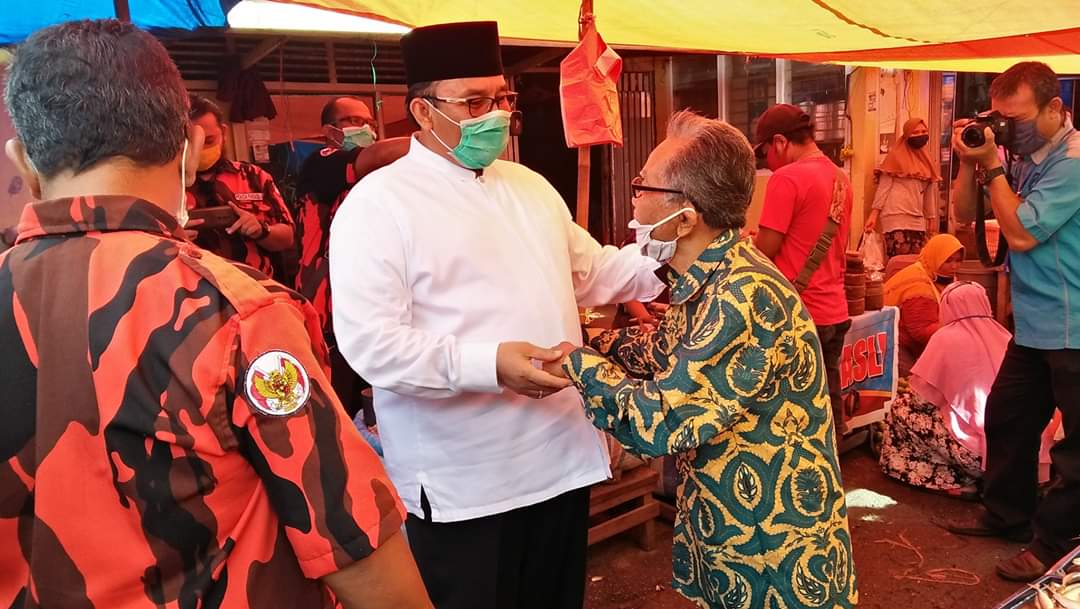 Bantu APD, Benny Utama Himbau Masyarakat Pasaman Selalu Terapkan Pola Hidup Sehat