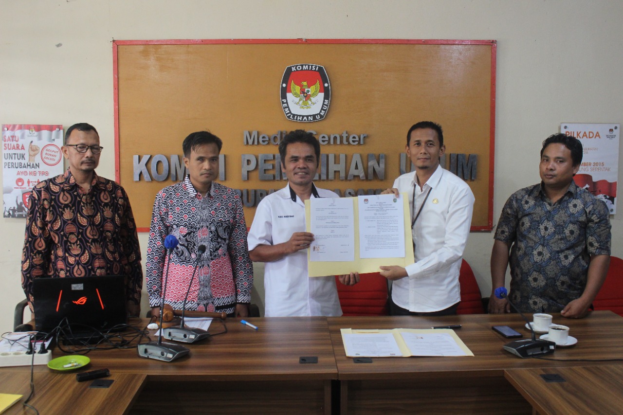 Jelang Pilwana Badunsanak, DPM dan KPU Pasaman Jalin MoU