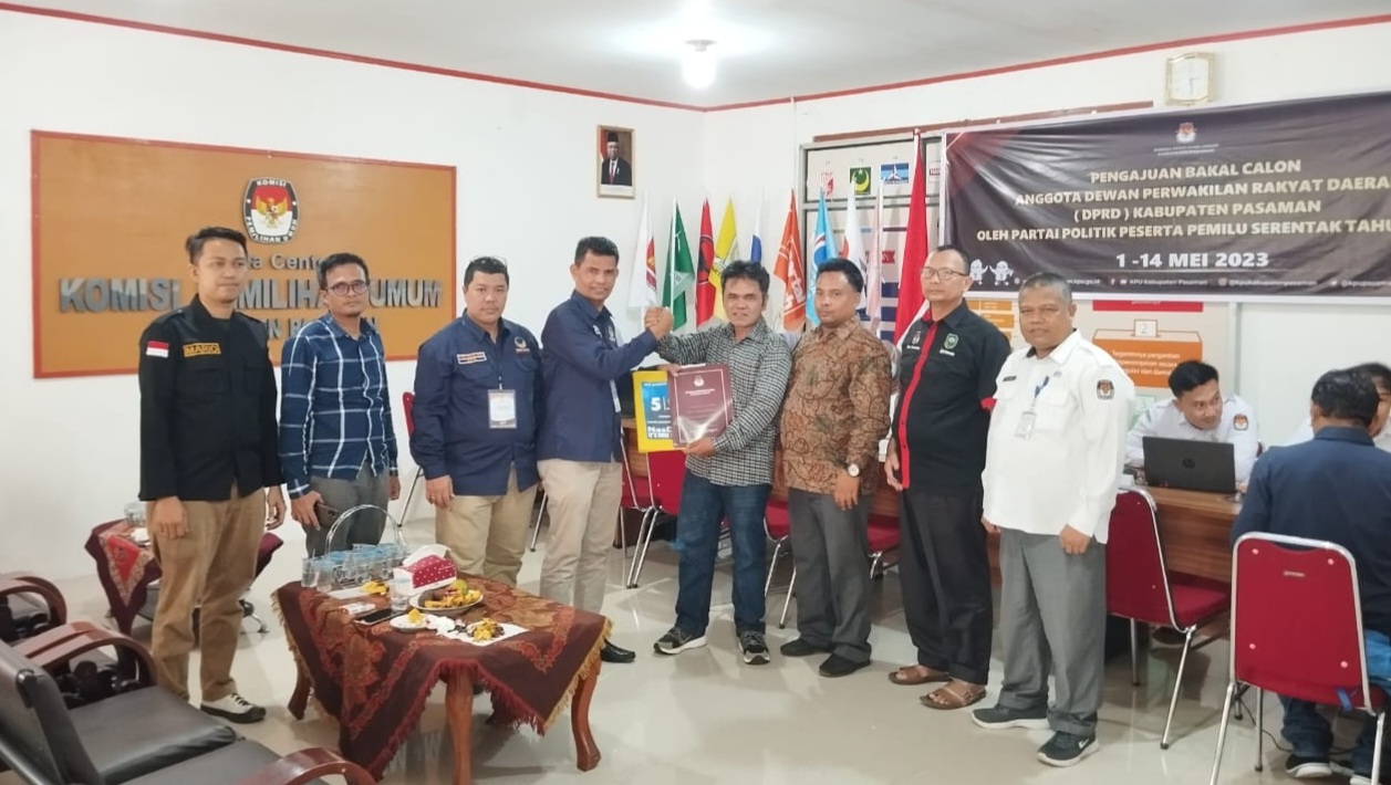 Targetkan Satu Kursi Tiap Dapil, Nasdem Perdana Mendaftar Ke KPU Pasaman