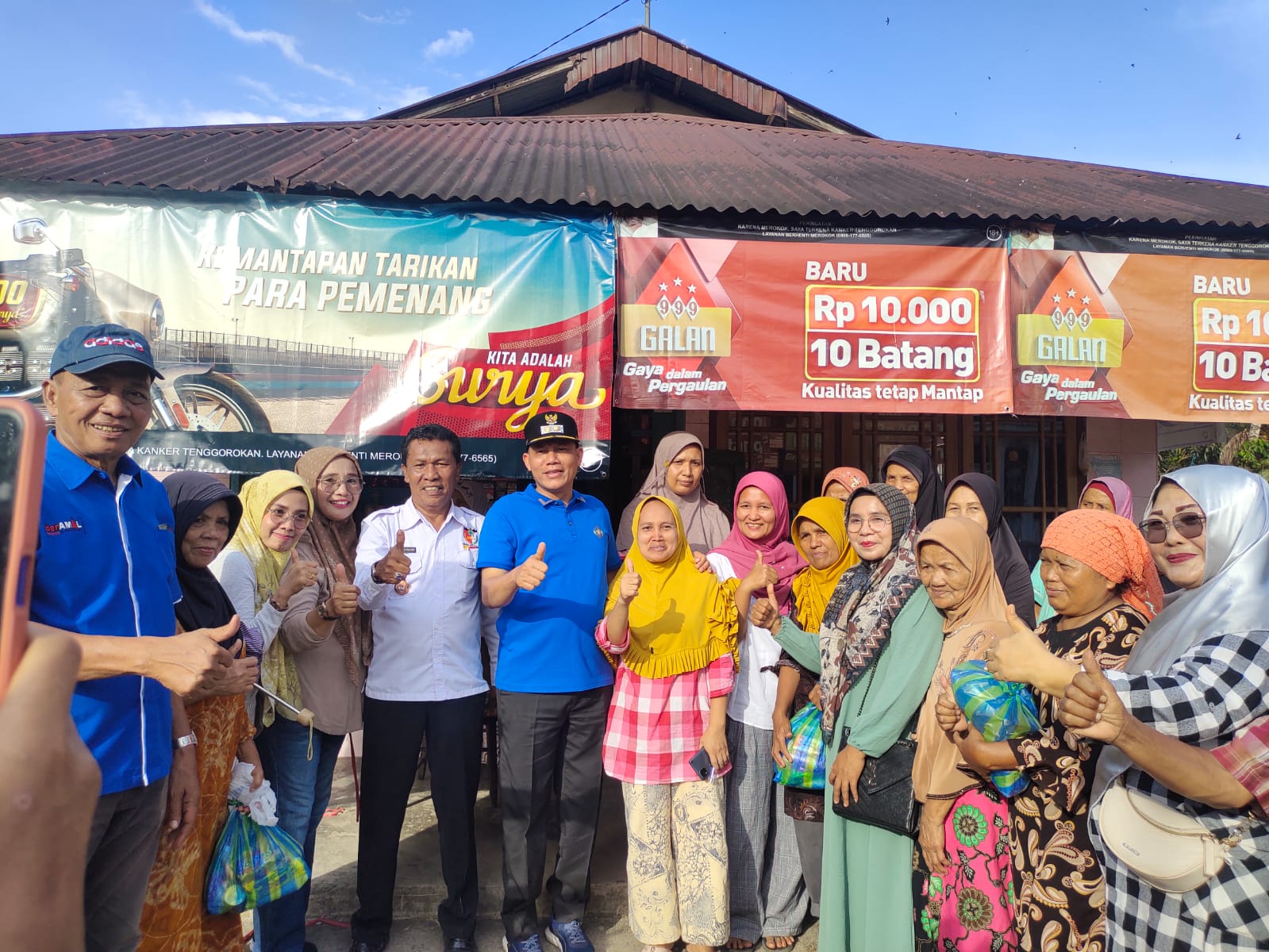 Demokrat Pasaman Bantu Korban Bencana Banjir Di Bonjol, Salurkan Puluhan Paket Sembako