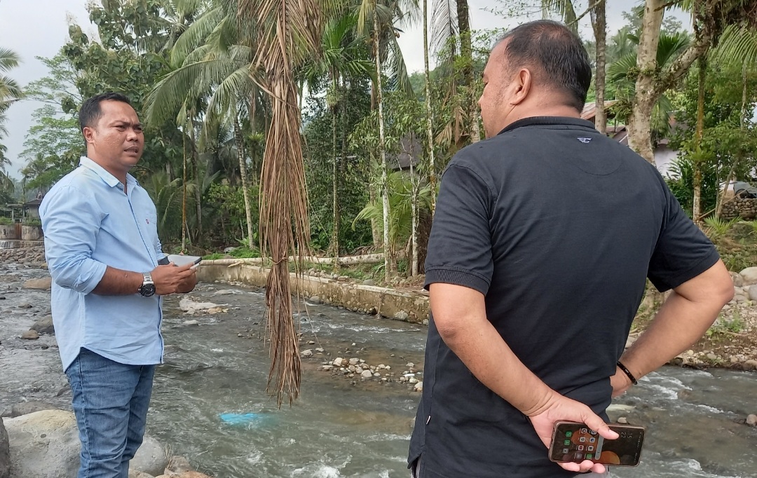 Gercep dan Kepedulian Donizar, Anggarkan Bronjong Untuk Selamatkan Sawah Wagar Nagari Limo Koto Pasca Banjir Bandang