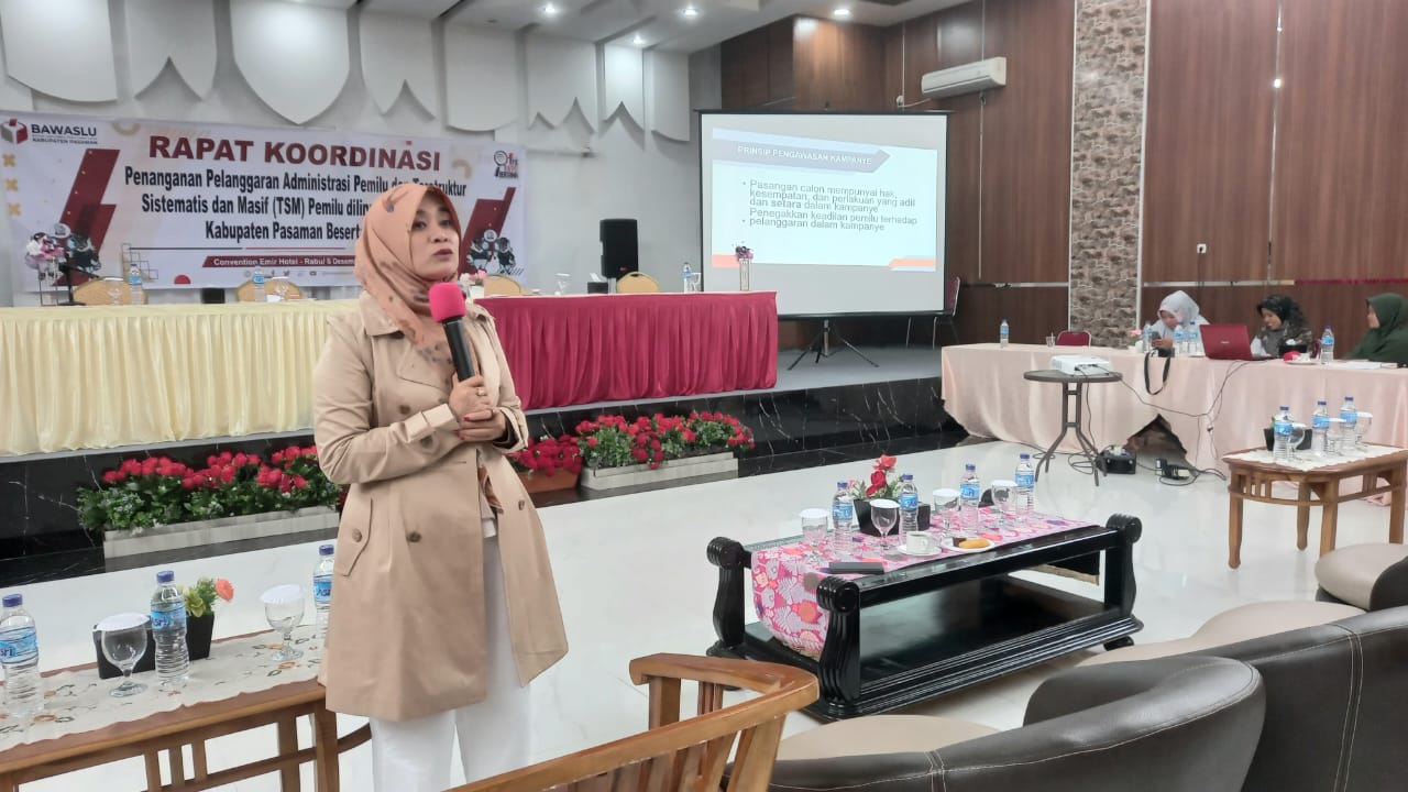 Maksimalkan Kinerja Jajaran Pengawas, Bawaslu Pasaman Gelar Rakor Penanganan Pelanggaran Adm TSM Pemilu 2024