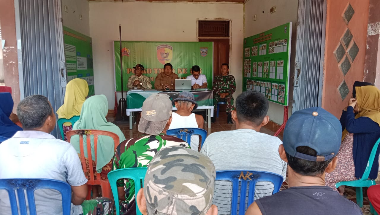 Sosialisasikan Perlindungan Pekerja Di Katiagan, Kodim 0305/Pasaman Gandeng Disnaker